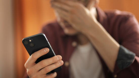 La Ertzaintza alerta sobre una nueva estafa en Instagram que suplanta a famosos para robar dinero